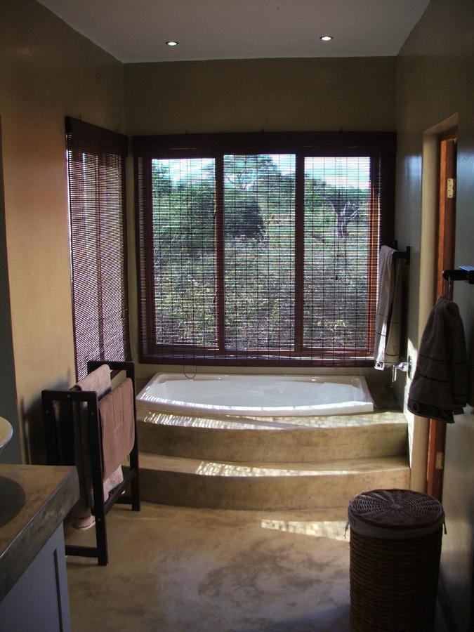 Leadwood Lodge Hoedspruit Exteriör bild