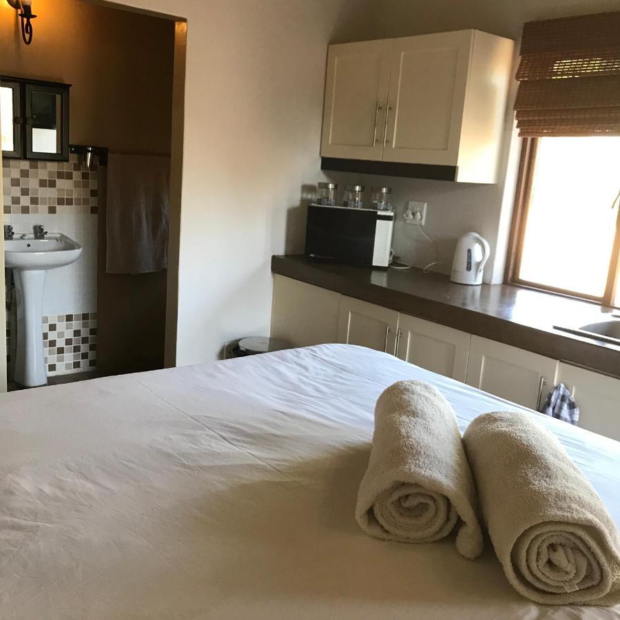 Leadwood Lodge Hoedspruit Exteriör bild